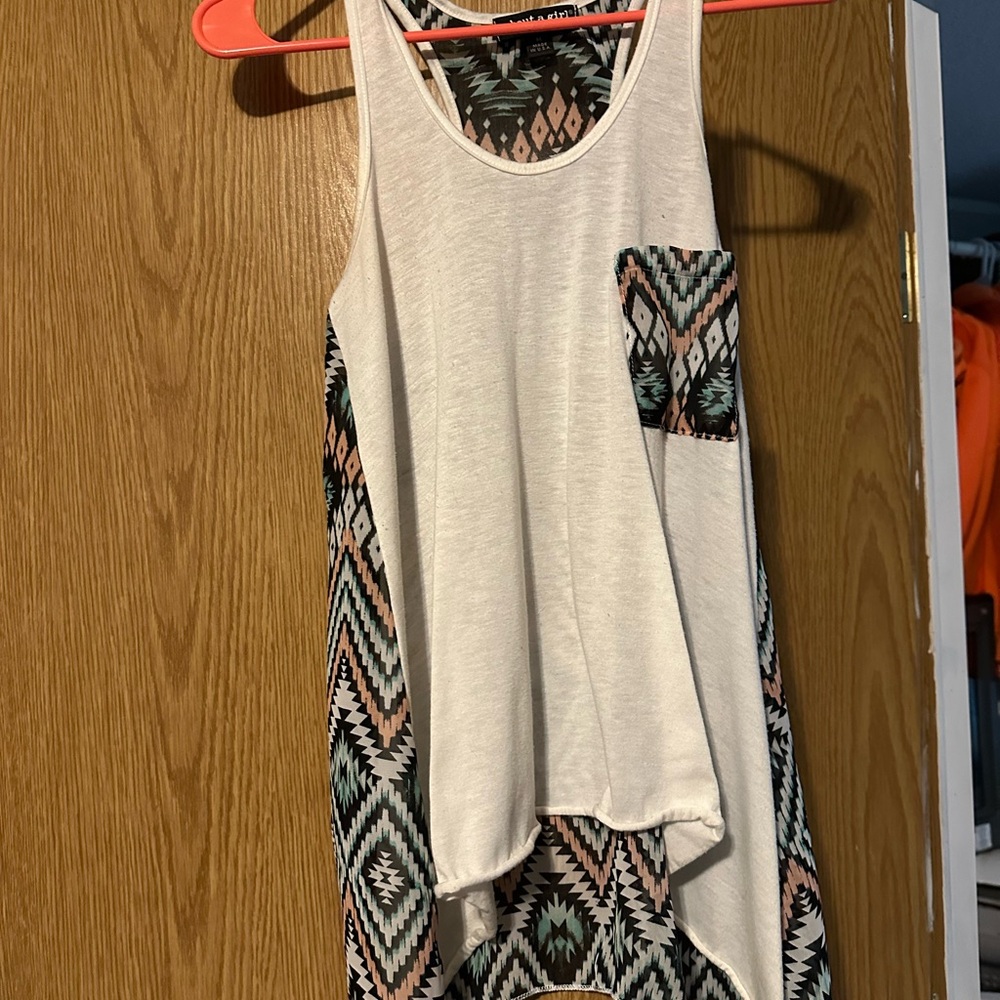 Sleeveless Geometric Pattern Tank Top